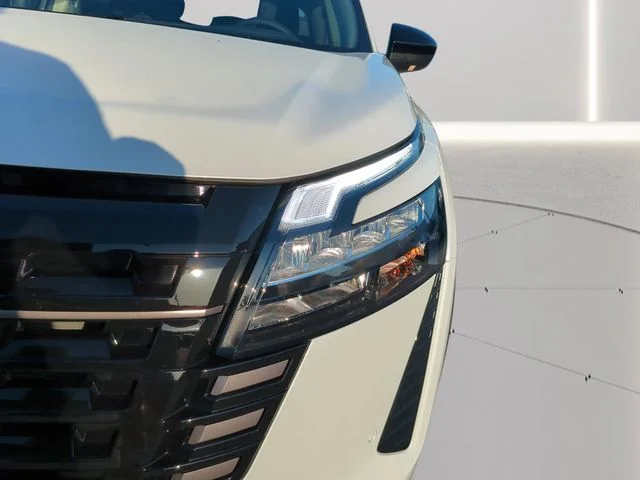New 2026 Everest White Pearl TriCoat Nissan SV image 6