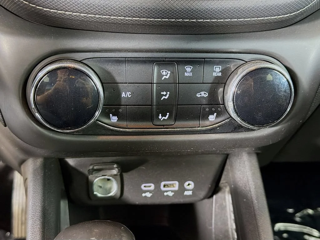 Used 2021 Dark Copper Metallic Chevrolet ACTIV image 16