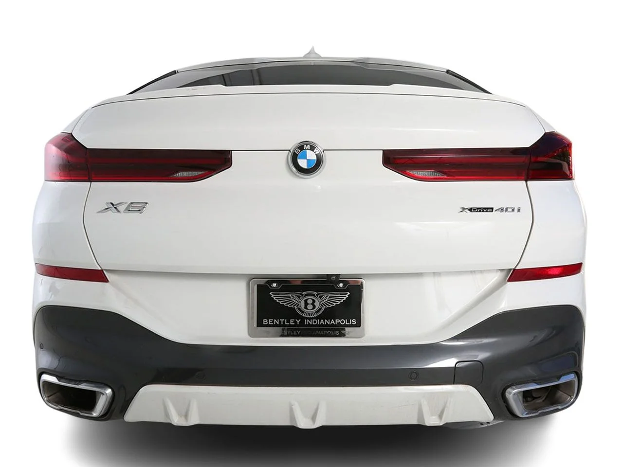Used 2023 White BMW xDrive40i image 10