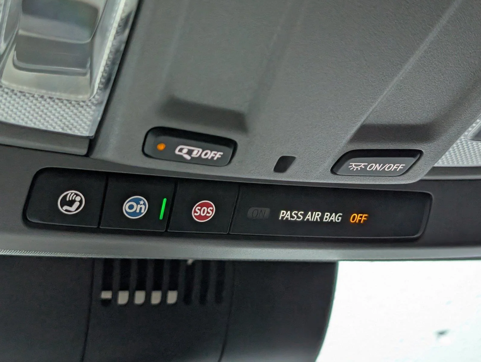 Used 2026 Summit White GMC Elevation image 18