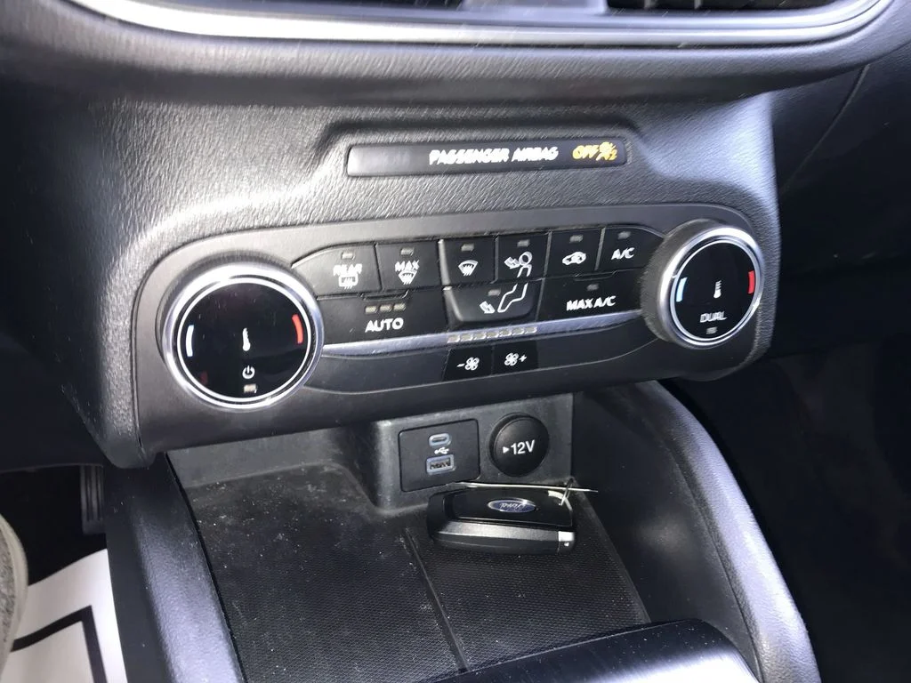 Used 2023 White Ford Active image 18