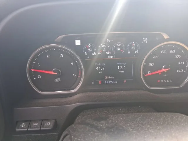 Used 2022 Red Chevrolet High Country image 4