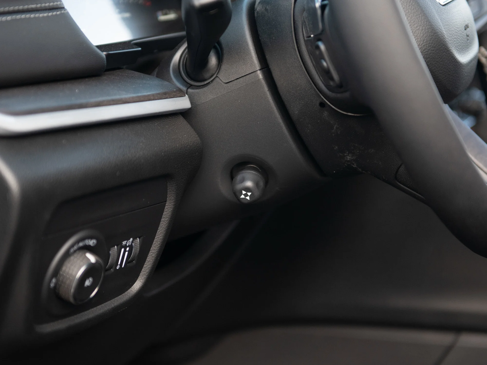 New 2025 Grey Jeep Limited* image 9