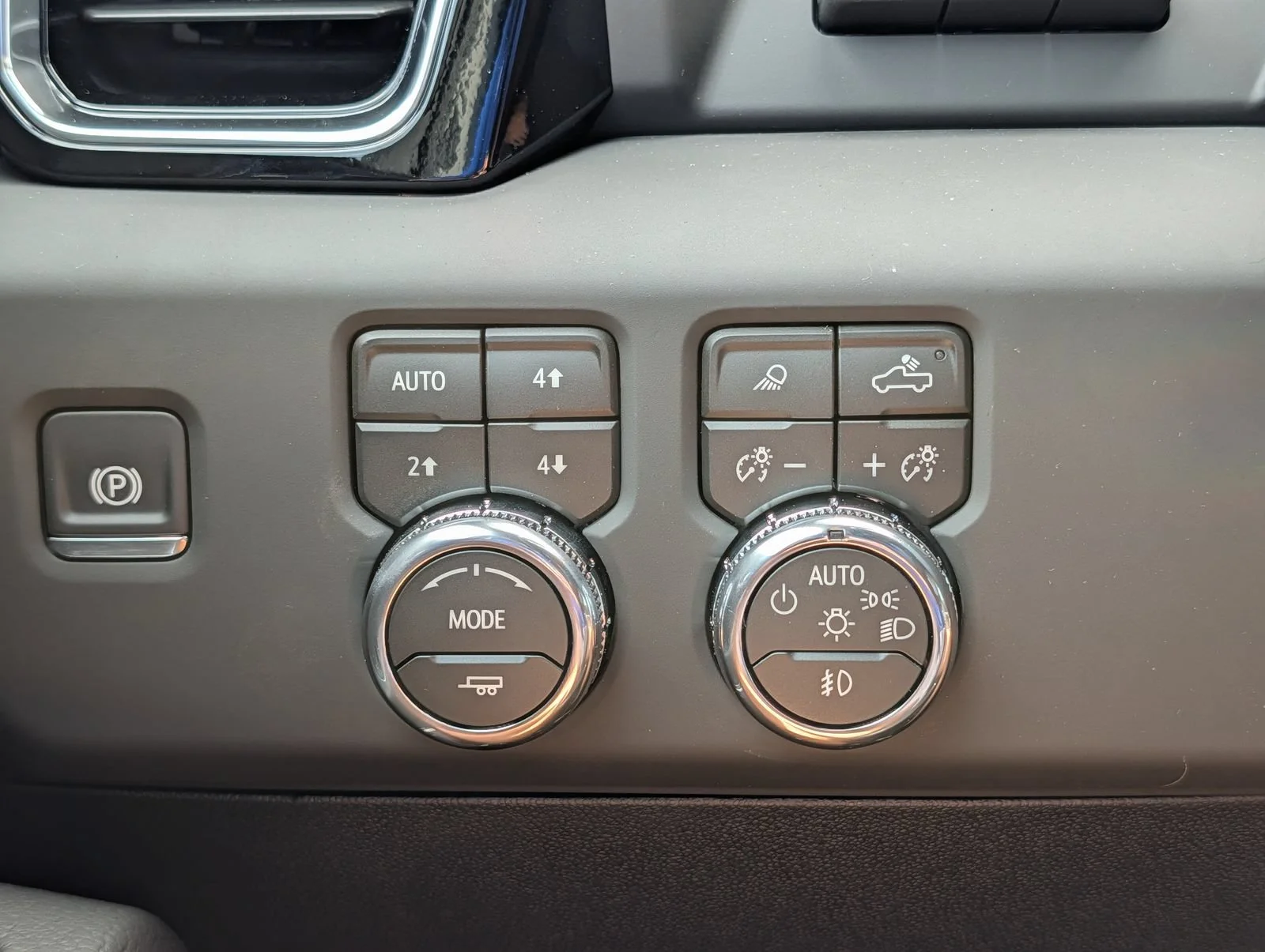 2026 GMC Sierra 3500HD Denali - Photo 15