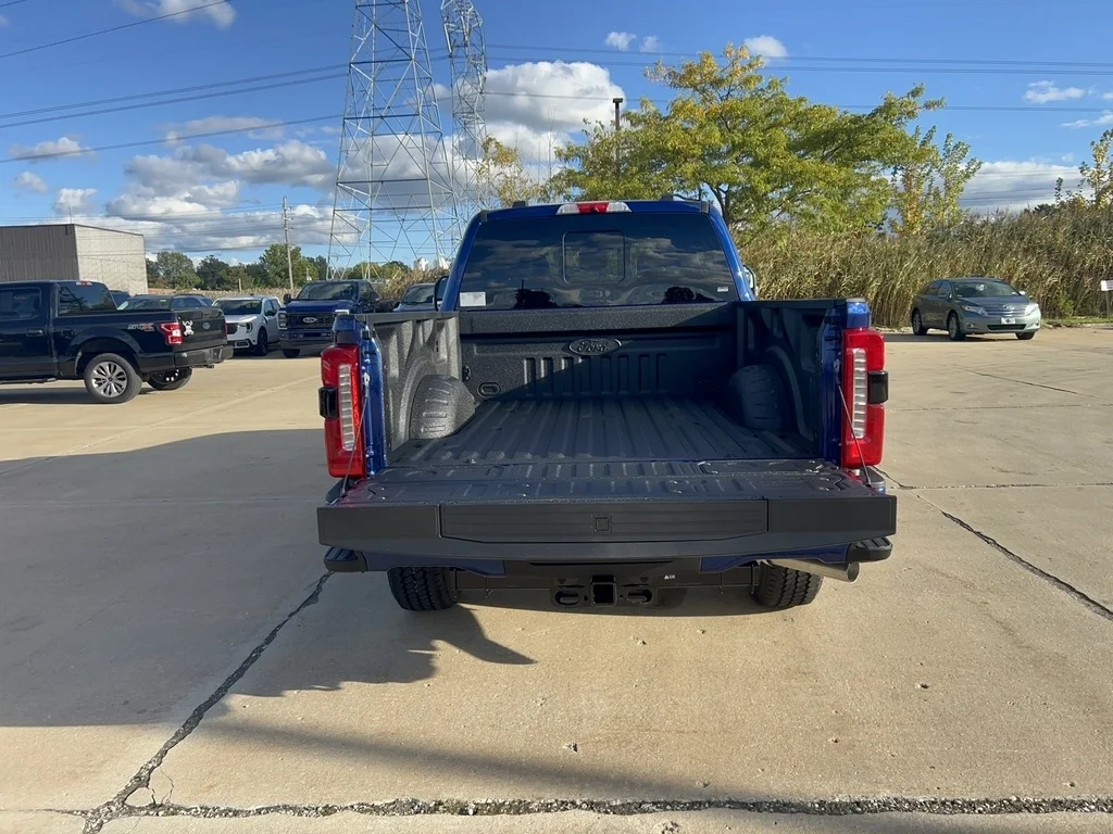 2026 Ford F-250 Super Duty XL - Photo 6