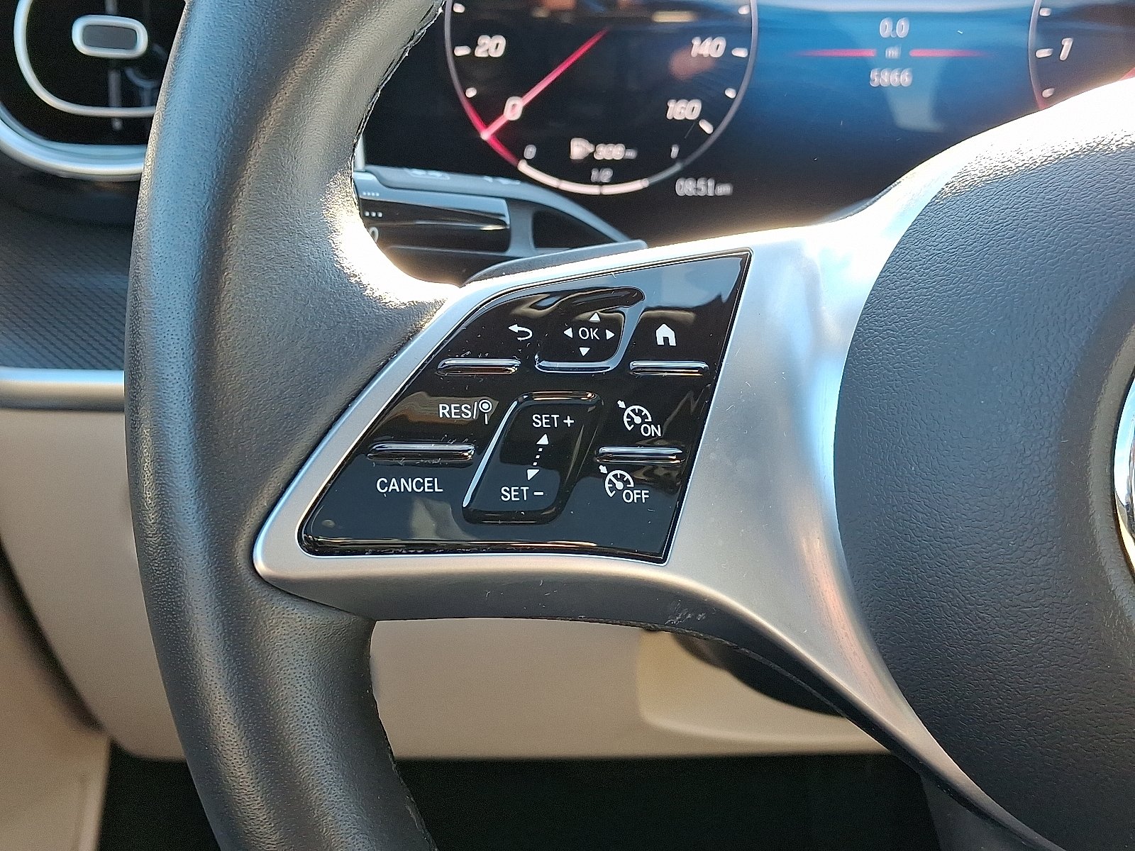 2025 Mercedes-Benz C-Class Sedan C 300 - Photo 20