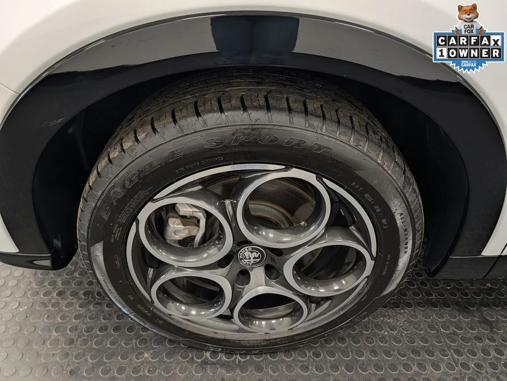 Used 2025 White Alfa Romeo  image 7