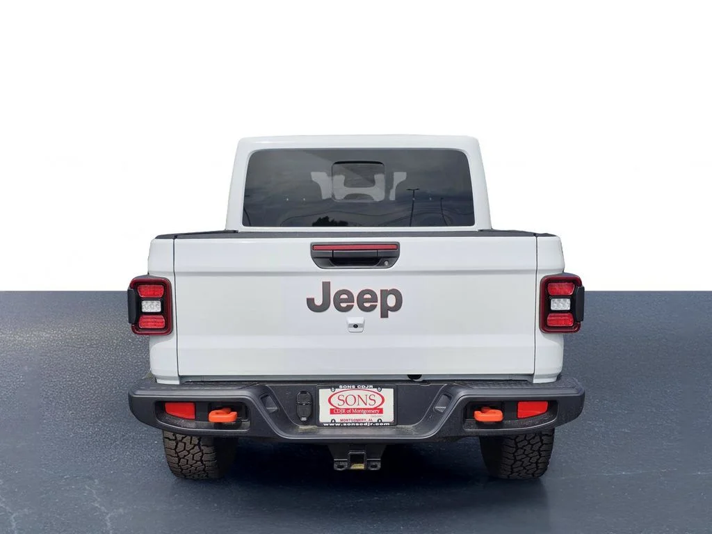New 2026 Bright White Clear-Coat Exterior Paint Jeep Mojave image 12