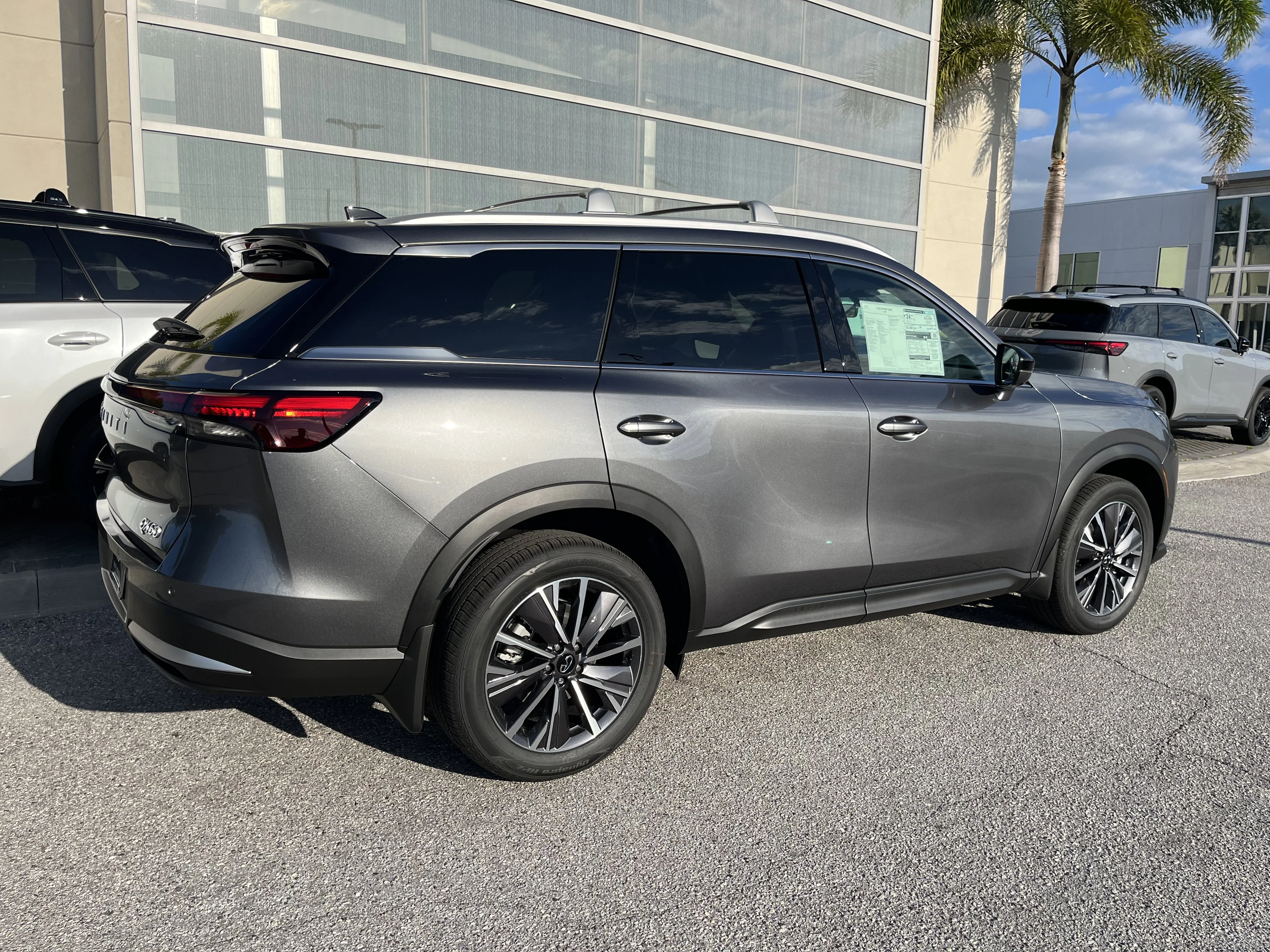 New 2027 Graphite Shadow INFINITI LUXE image 6