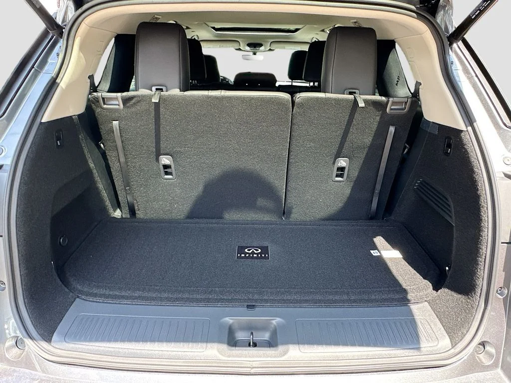 Used 2027 Gray INFINITI PURE image 28