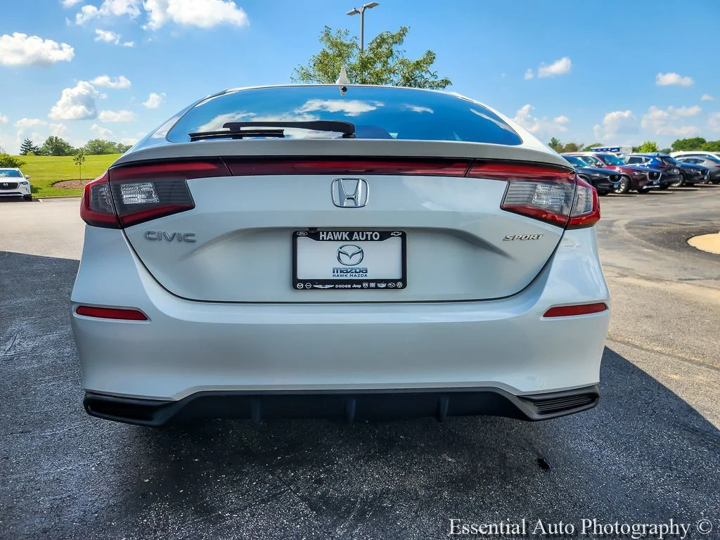 Used 2022  Honda Sport image 5