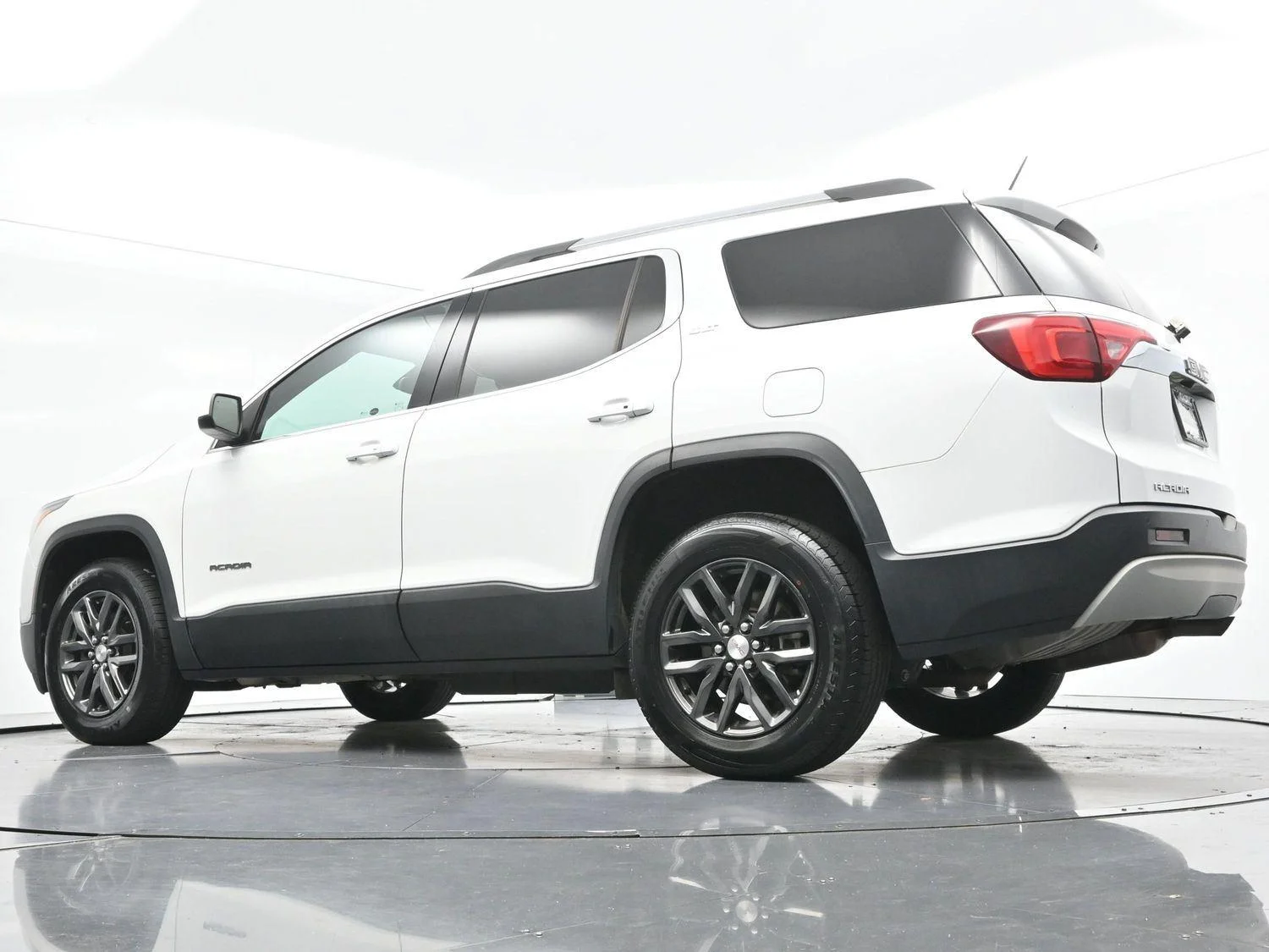 Used 2019 Summit White GMC SLT image 48