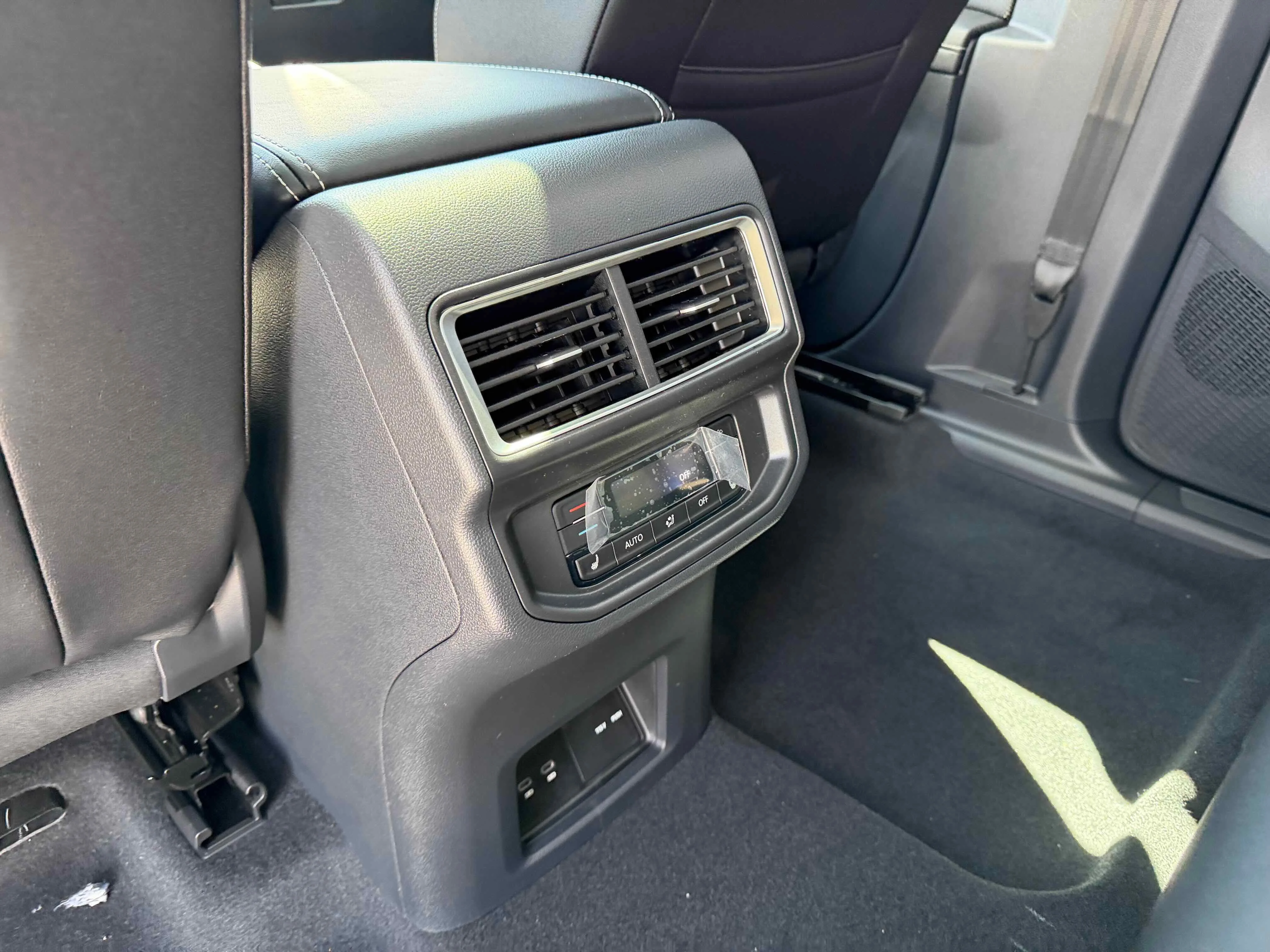 New 2026 Deep Black Volkswagen 2.0T SEL image 29