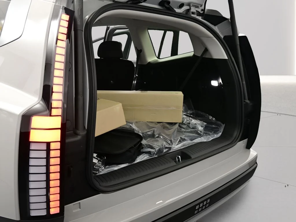 New 2026 Cyber Gray Hyundai SE image 29