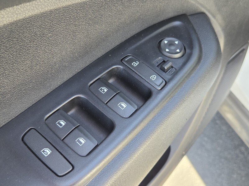 Used 2022 White Hyundai Limited image 18