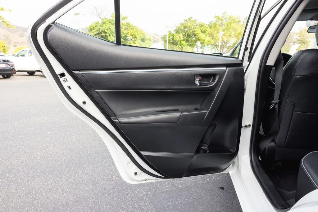 Used 2014 Super White Toyota S image 28