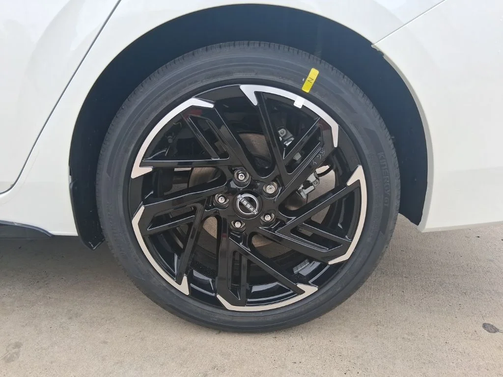 New 2026 Aspen White TriCoat Nissan SR image 32