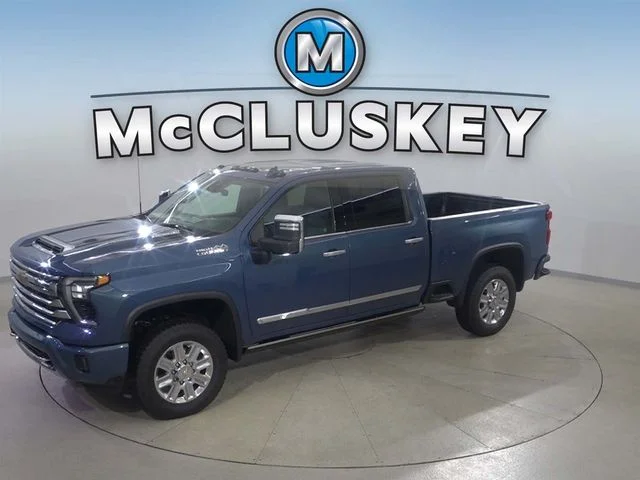 Used 2024 Blue Chevrolet High Country image 1