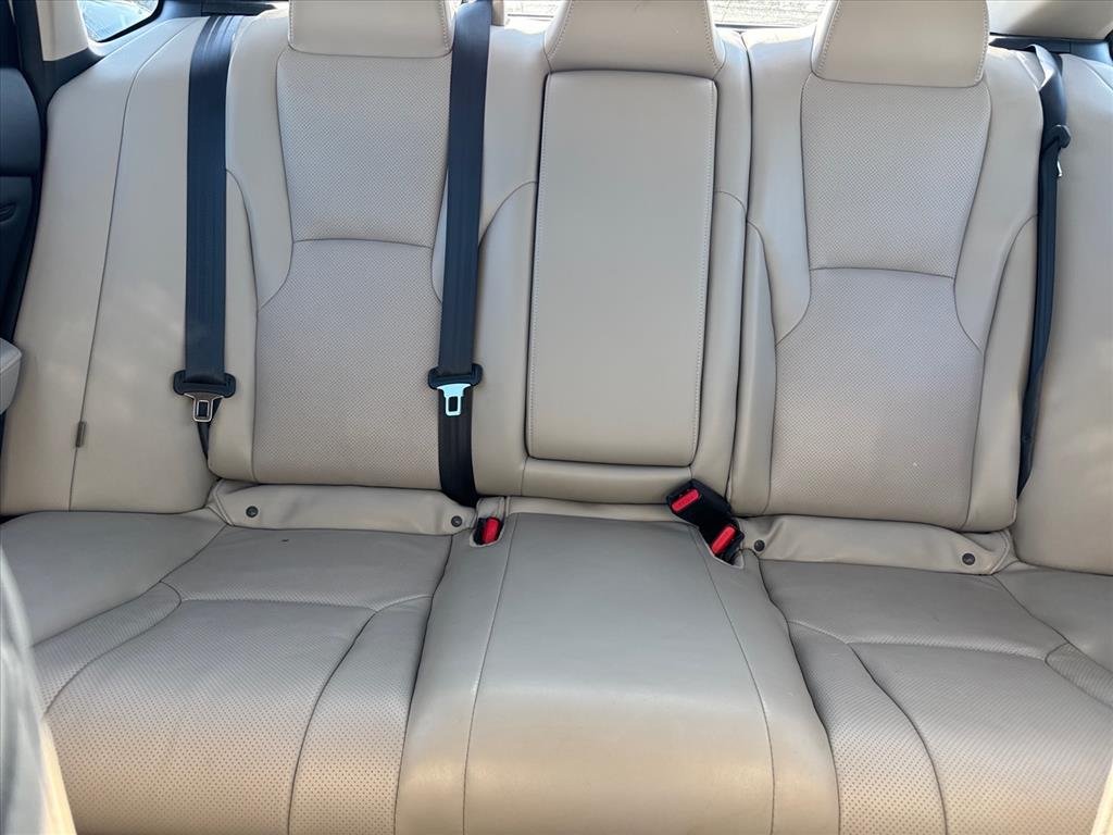 Used 2023 Platinum White Pearl Honda Touring image 17