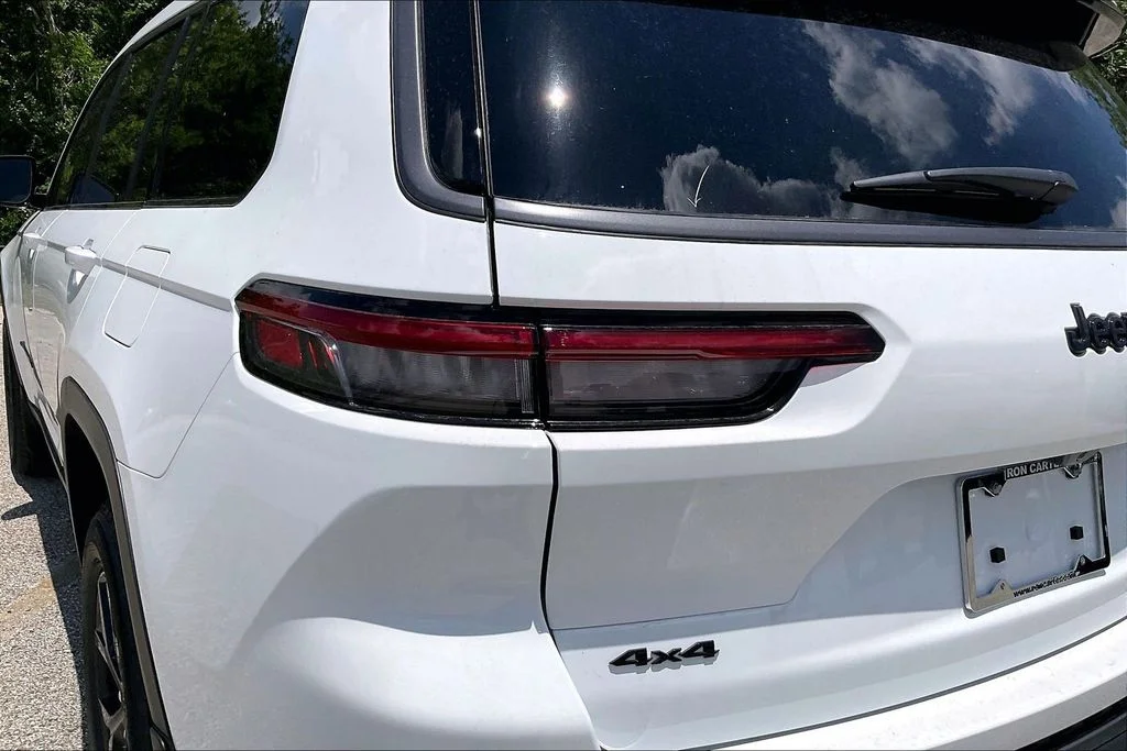 New 2026 Jeep Grand Cherokee L Laredo 4D Sport Utility
