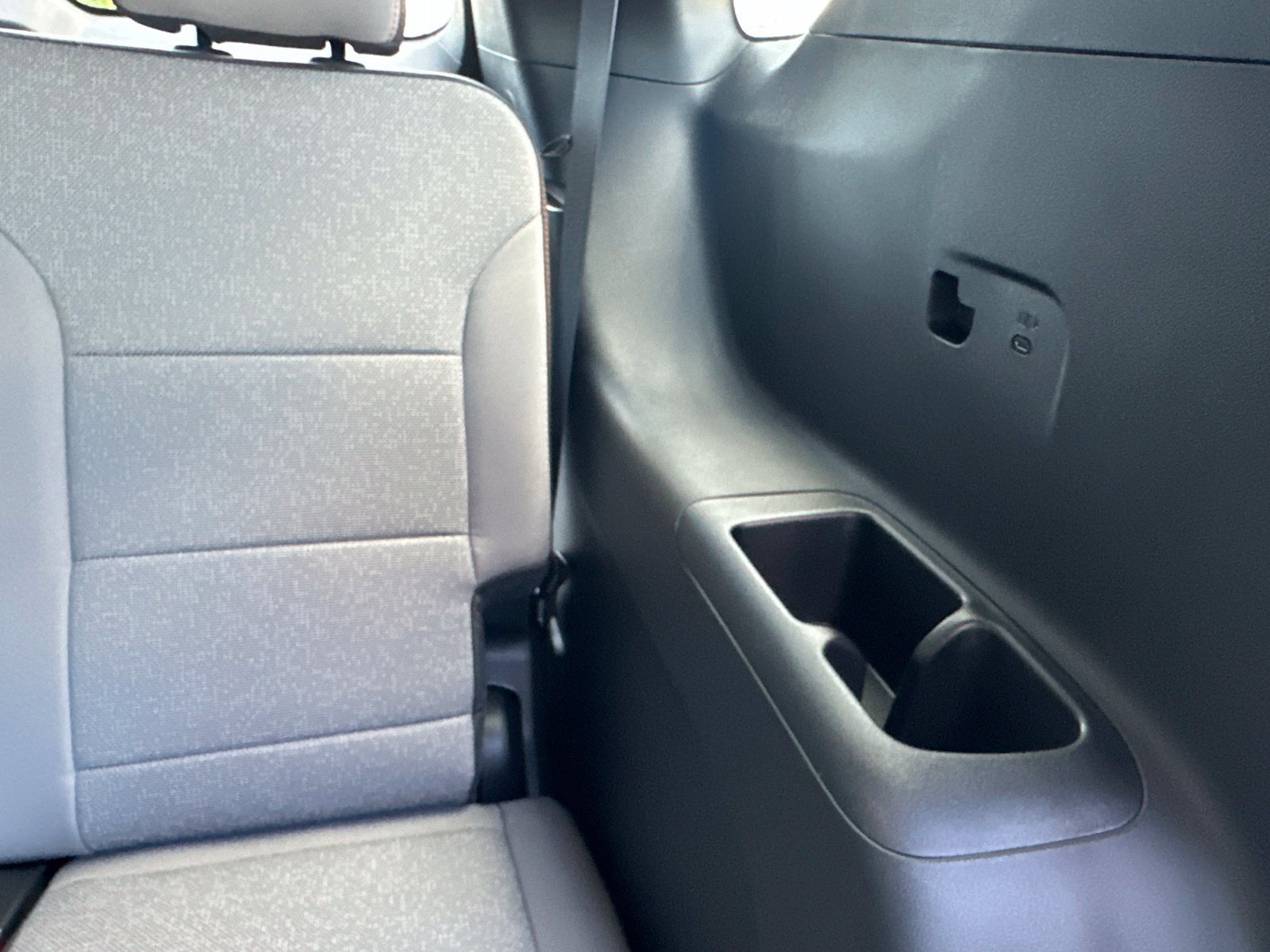 New 2027 Sterling Gray Metallic Chevrolet LT image 13