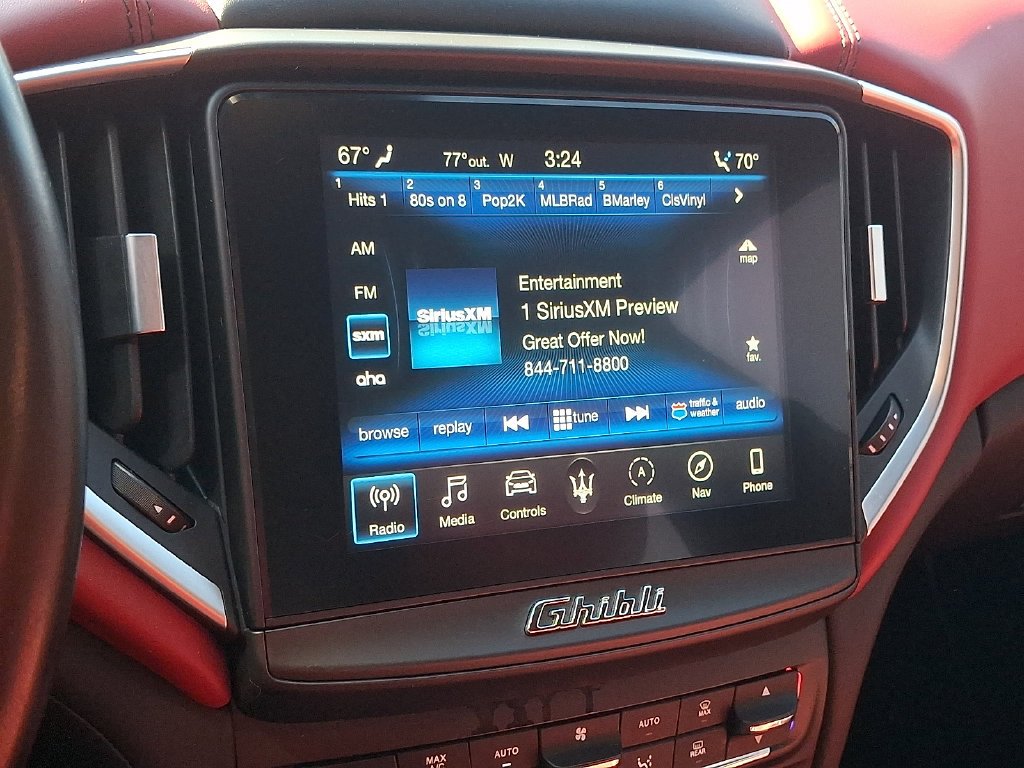 Used 2019 White Maserati S Q4 image 18