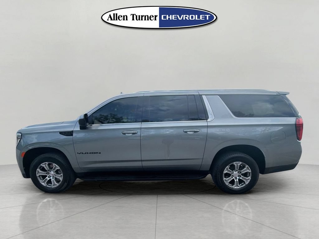 Used 2023 STERLING METALLIC GMC SLE image 6