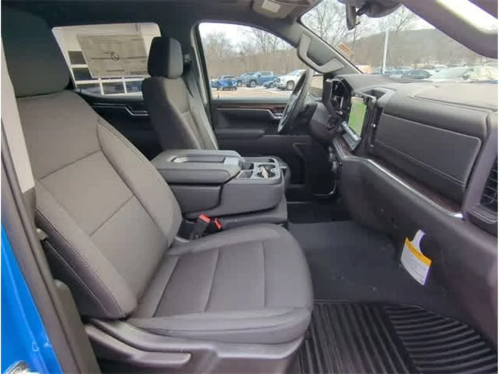 2026 Chevrolet Silverado 1500 LT - Photo 31