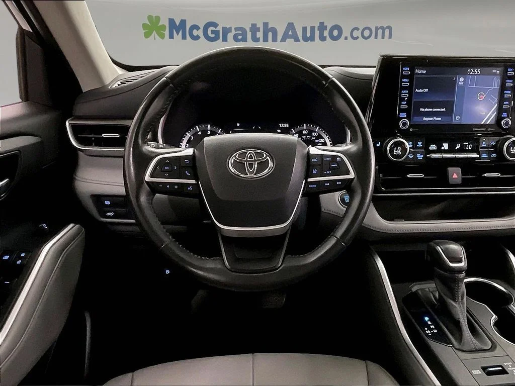 Used 2022 Gray Toyota XLE image 7