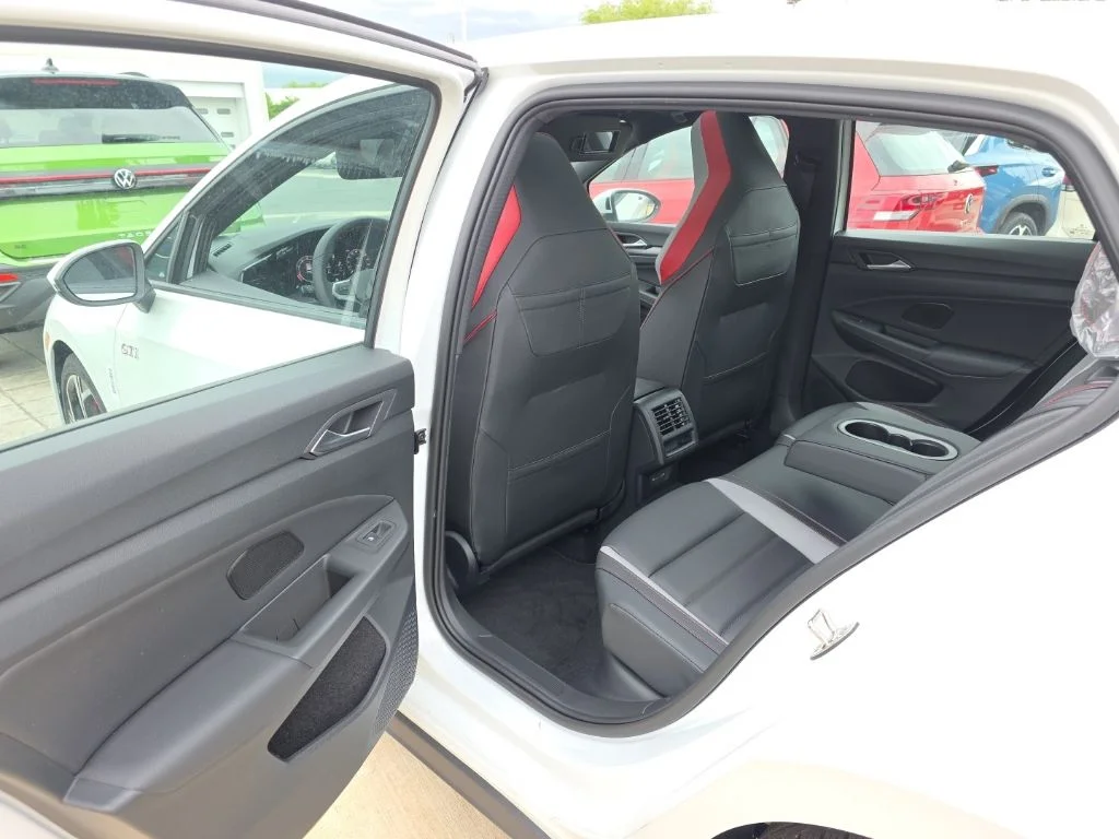 New 2026 Opal White Pearl Volkswagen 2.0T SE image 26