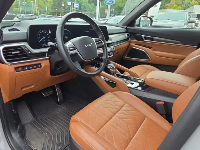 Used 2025 Gray Kia SX-Prestige X-Pro image 9