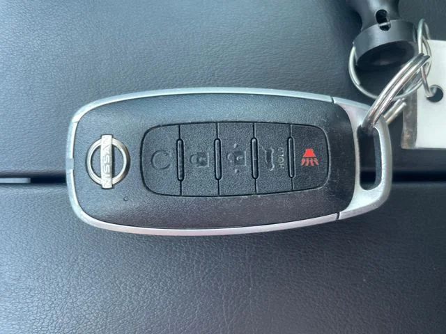 Used 2024 Gray Nissan SV image 29