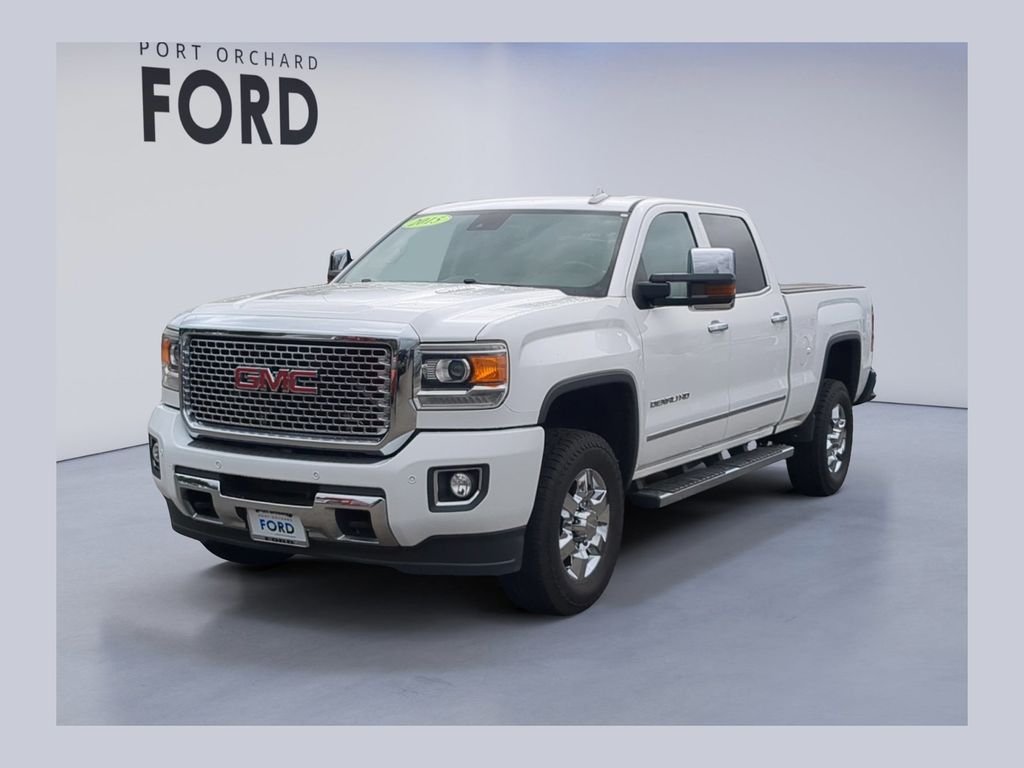 2015 GMC Sierra 4WD Crew Cab Standard Box SRW's photo