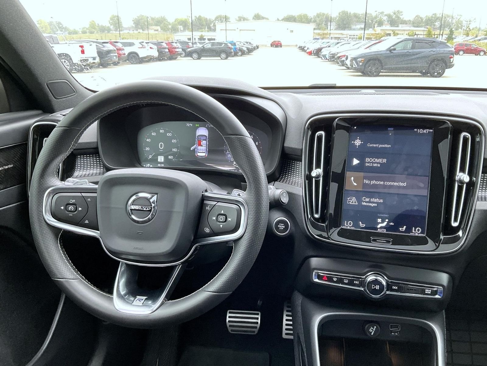 Used 2020 White Volvo R-Design image 14