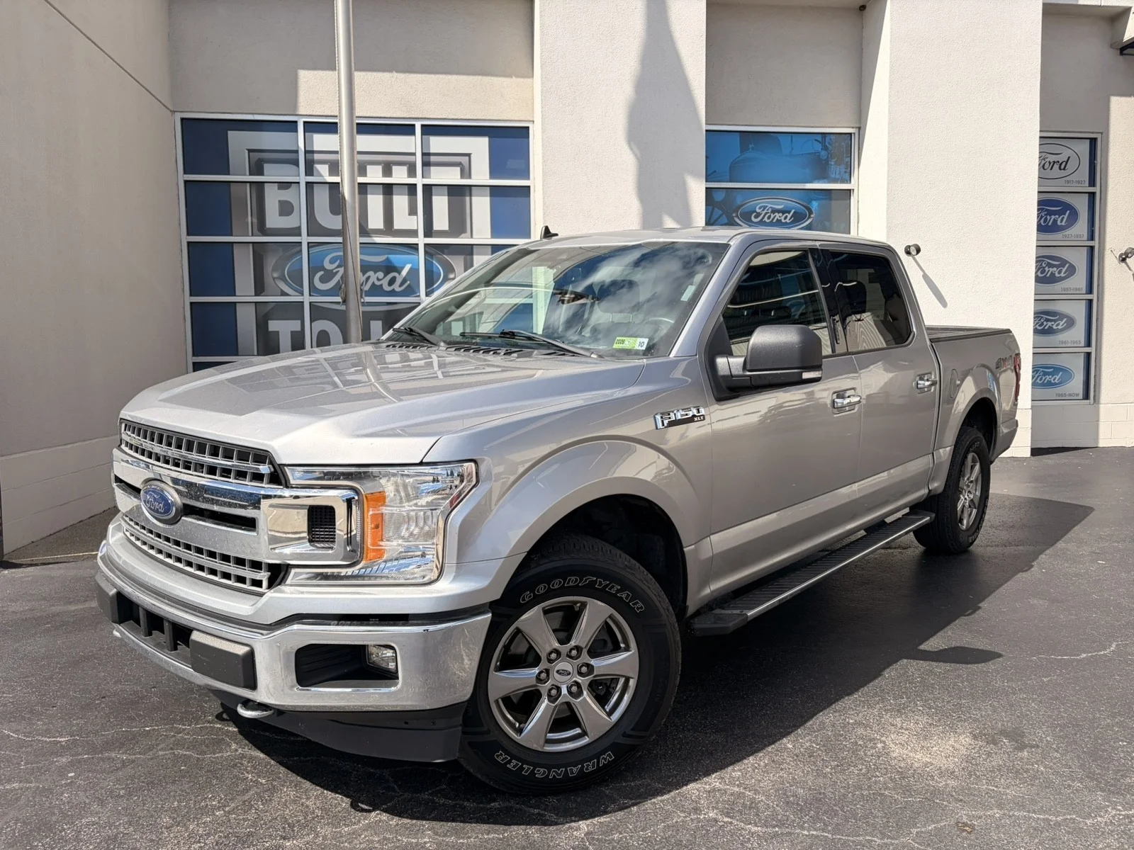 Certified Used 2020  Ford XLT image 2