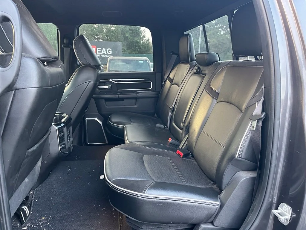 Used 2022 Granite Crystal Clearcoat Metallic Ram Laramie image 13