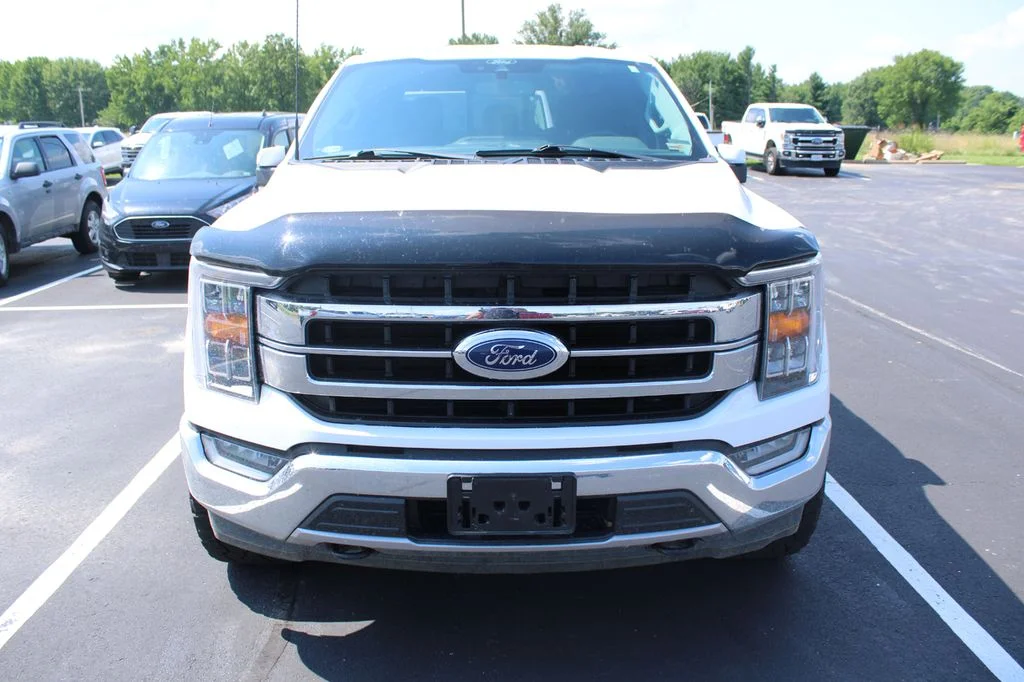 Used 2022 Oxford White Ford Lariat image 2