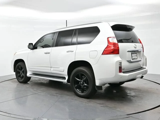 Used 2013 Starfire Pearl Lexus 5DR SUV 4WD image 5
