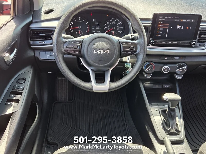 Used 2023 Currant Red KIA S IVT image 11