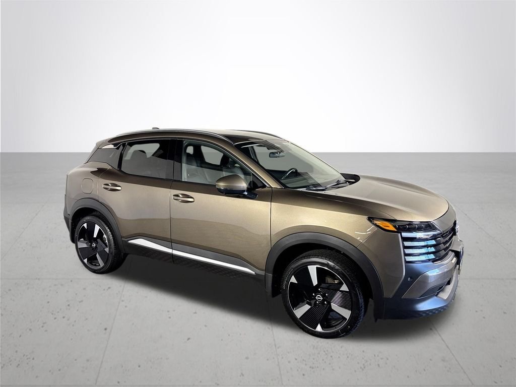Used 2025 Bronze Metallic Nissan SR image 4