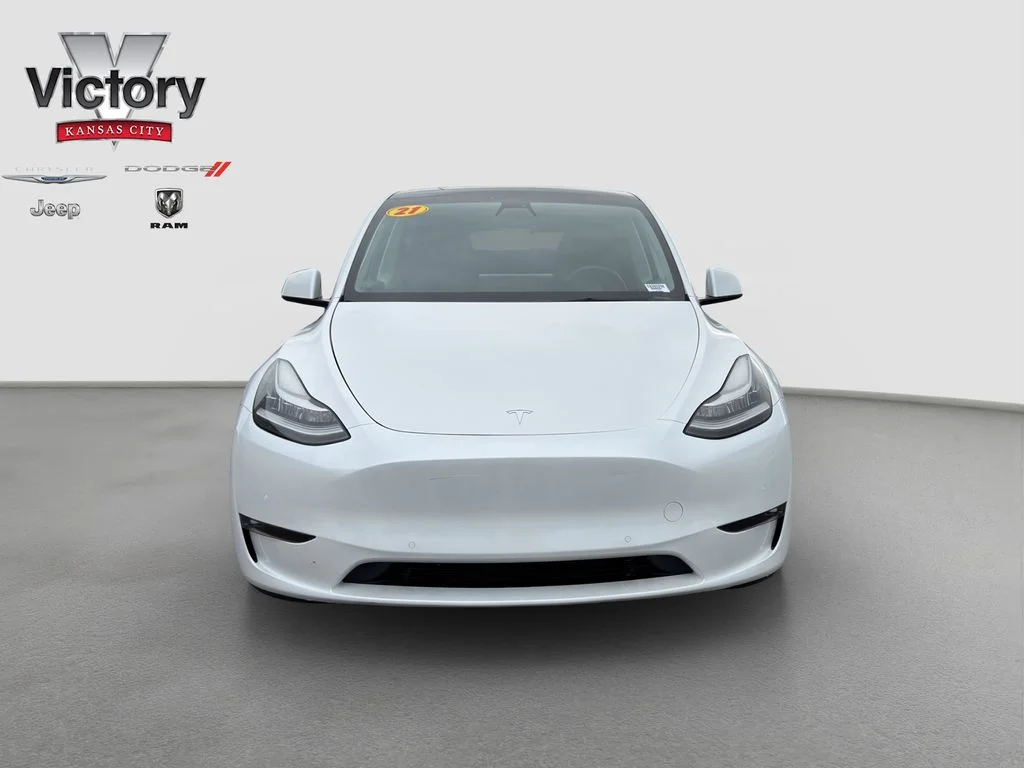 Used 2021 Tesla Model Y Long Range with VIN 5YJYGDEE2MF285298 for sale in Kansas City, KS
