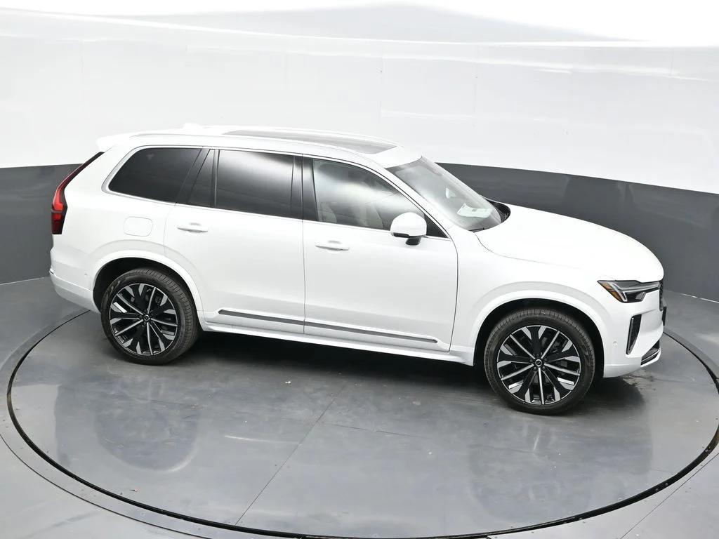 New 2026 Crystal White Volvo Plus image 44