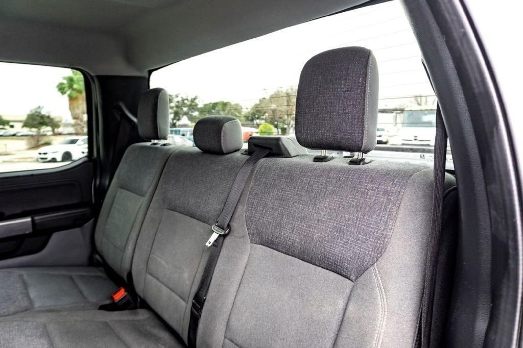 Used 2024 Silver Ford XLT image 26