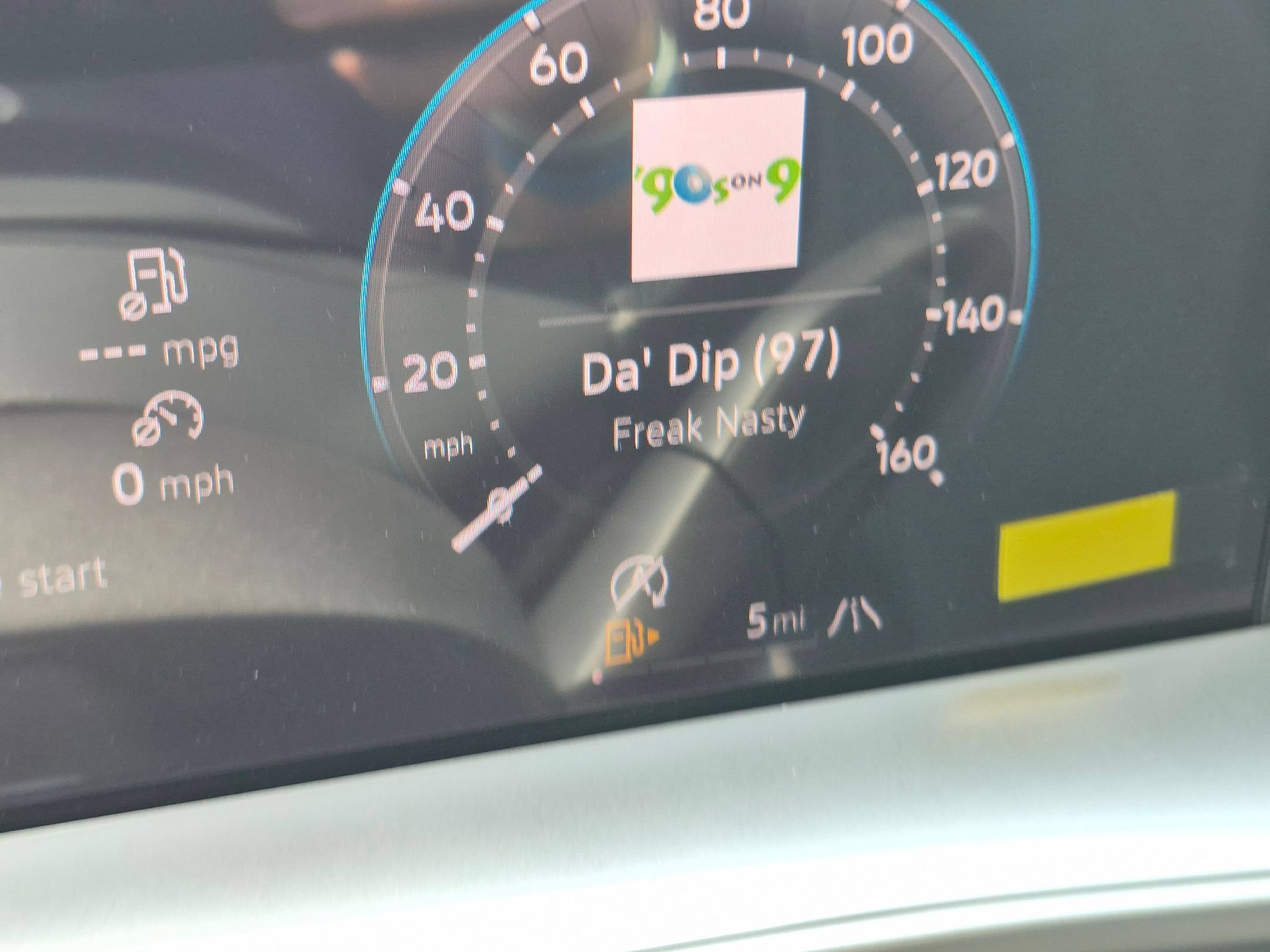 New 2026 Pure White Volkswagen SE image 20