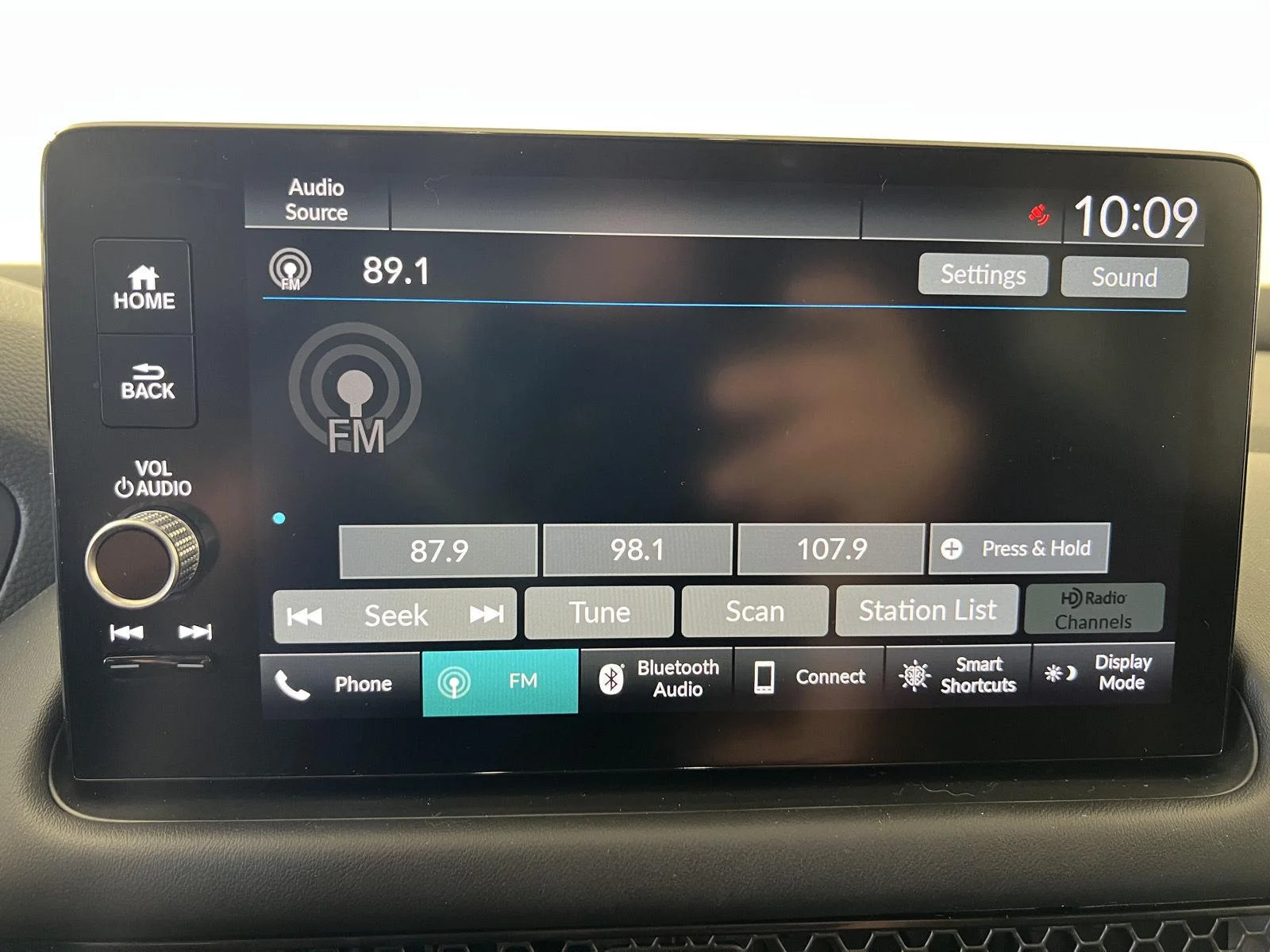 Used 2025 Platinum White Pearl Honda EX-L image 19