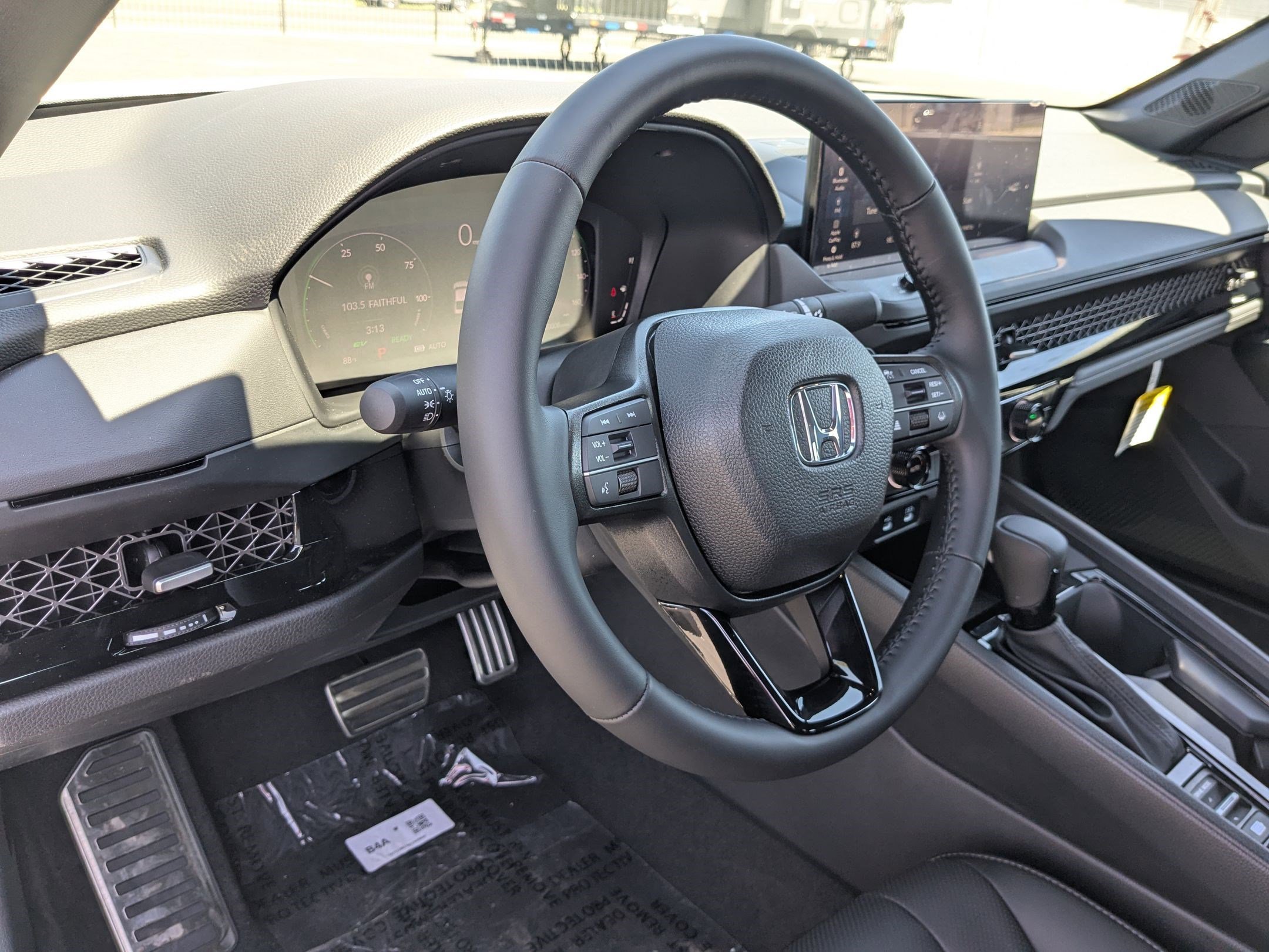 New 2026 Platinum White Pearl Honda Sport-L image 10