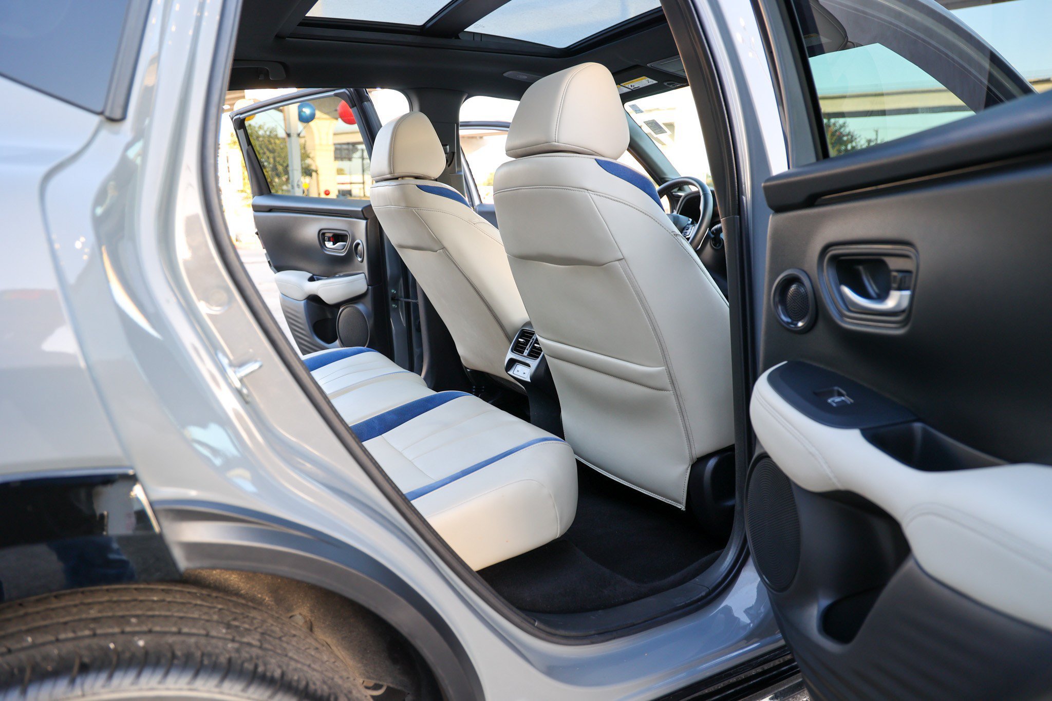 Used 2025 Gray Acura w/A-Spec Advance Package image 37