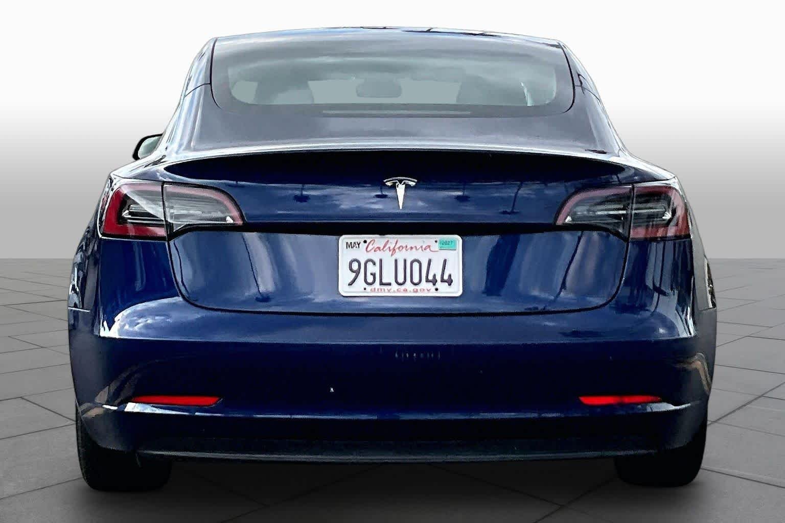 Used 2023 Deep Blue Metallic Tesla  image 4