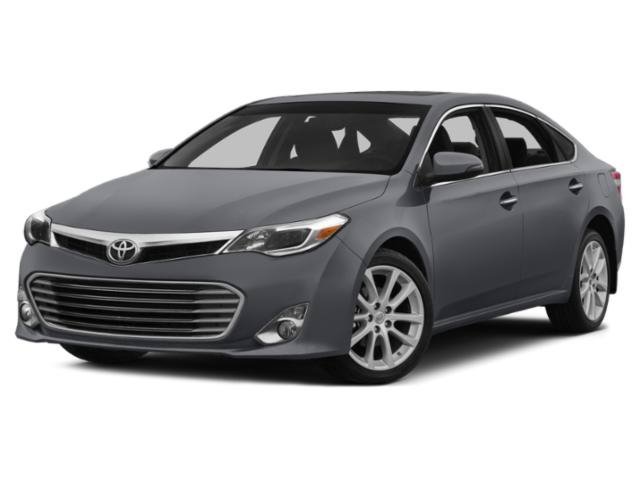 Used 2015 White Toyota  image 1