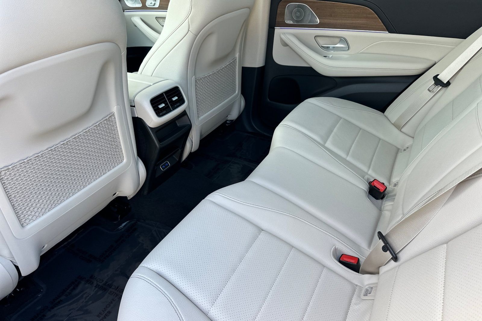 New 2026 White Mercedes-Benz GLE 450 image 12